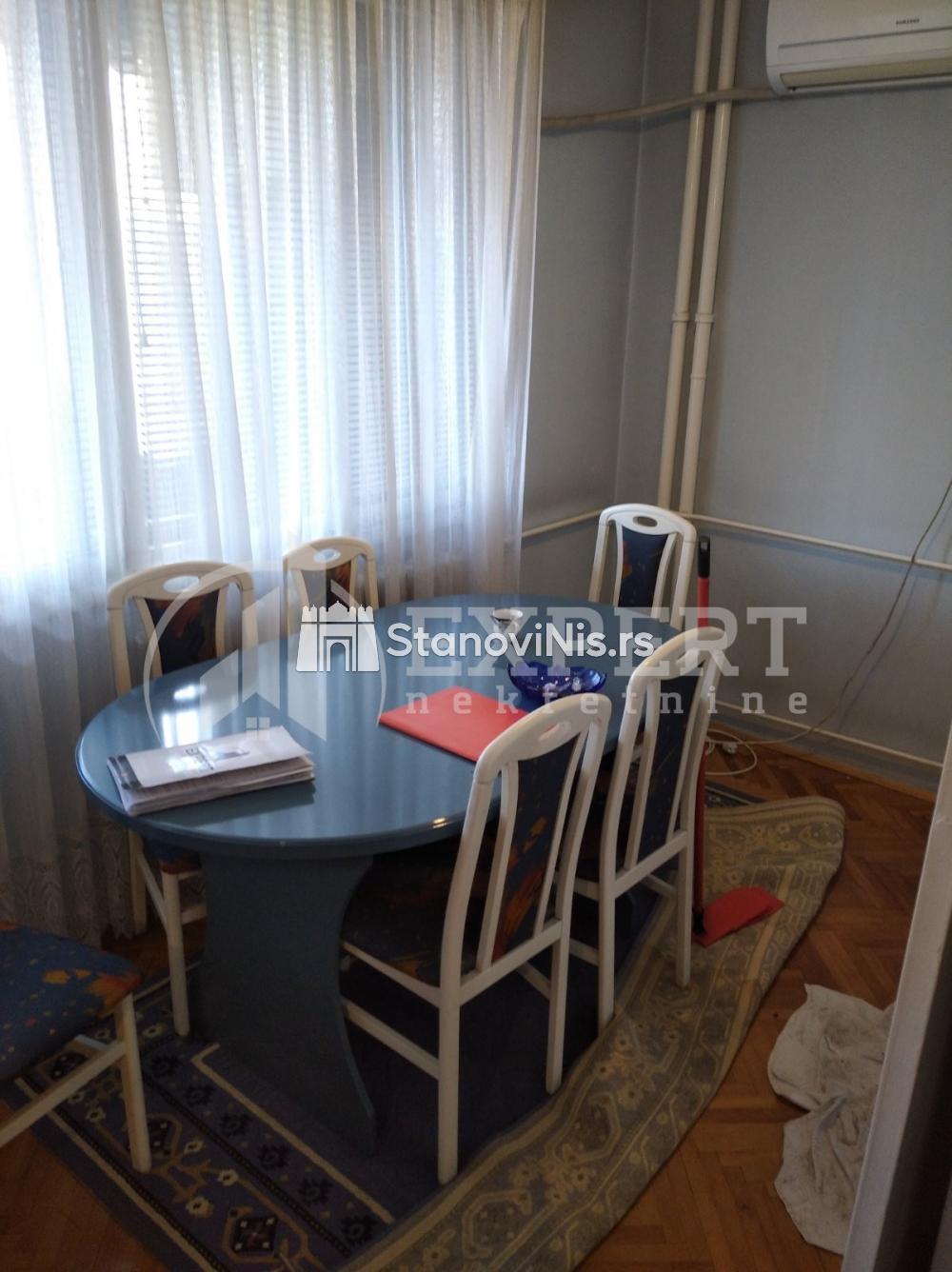 Slika 6 - Stan u zgradi, uknjižen, centralno grejanje, oglas ID p-07907