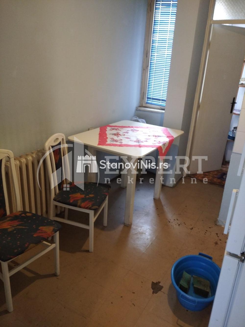 Slika 8 - Stan u zgradi, uknjižen, centralno grejanje, oglas ID p-07907