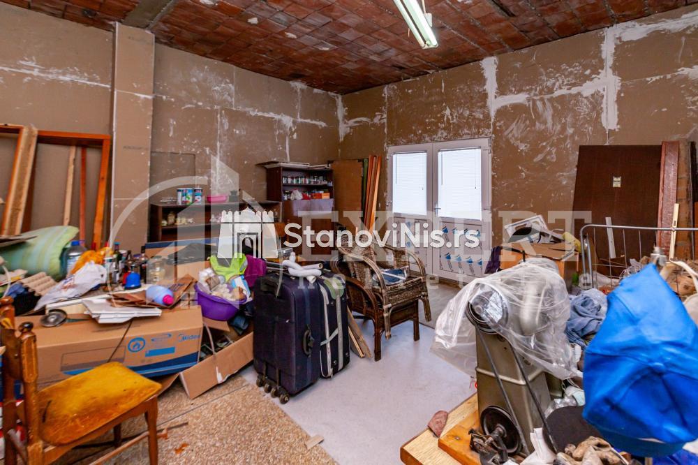 Slika 8 - Stan u zgradi, grejanje na struju, oglas ID p-07778