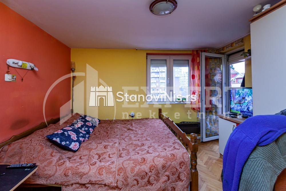 Slika 7 - Stan u zgradi, uknjižen, grejanje na struju, oglas ID p-07561