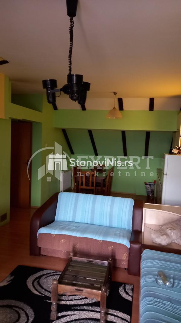 Slika 8 - Stan u zgradi, uknjižen, etažno grejanje, oglas ID p-07383
