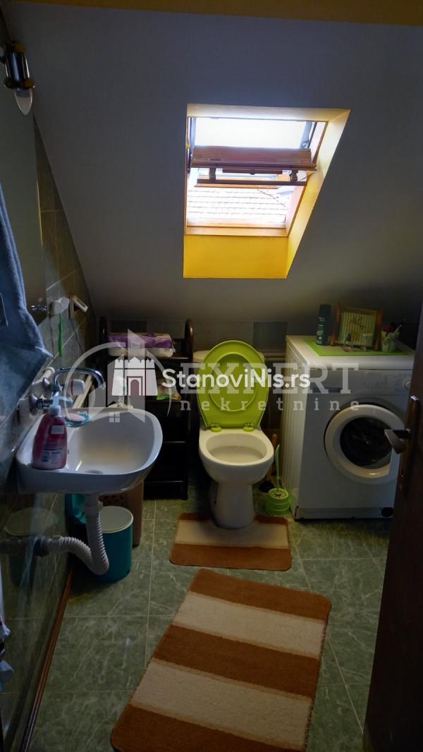 Slika 3 - Stan u zgradi, uknjižen, etažno grejanje, oglas ID p-07383