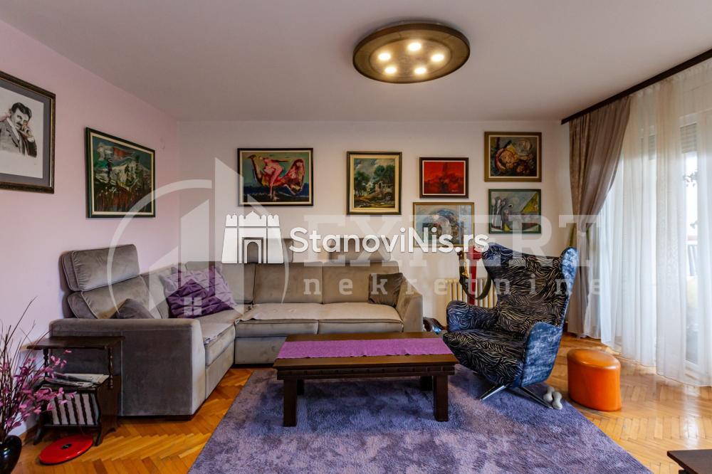 Slika 1 - Stan u zgradi, uknjižen, centralno grejanje, oglas ID p-06884