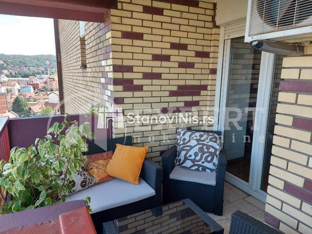 Slika 7 - Stan u zgradi, uknjižen, centralno grejanje, oglas ID p-06884