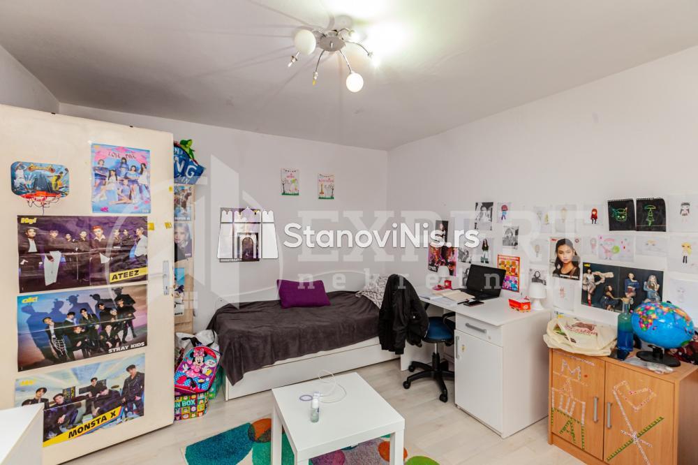 Slika 8 - Stan u zgradi, etažno grejanje, oglas ID p-06835