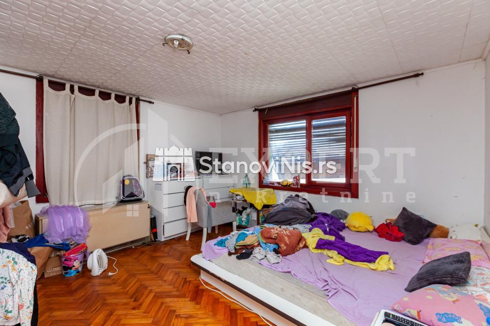 Slika 9 - Stan u zgradi, etažno grejanje, oglas ID p-06835