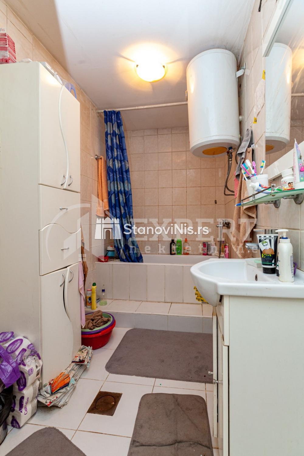 Slika 11 - Stan u zgradi, etažno grejanje, oglas ID p-06835