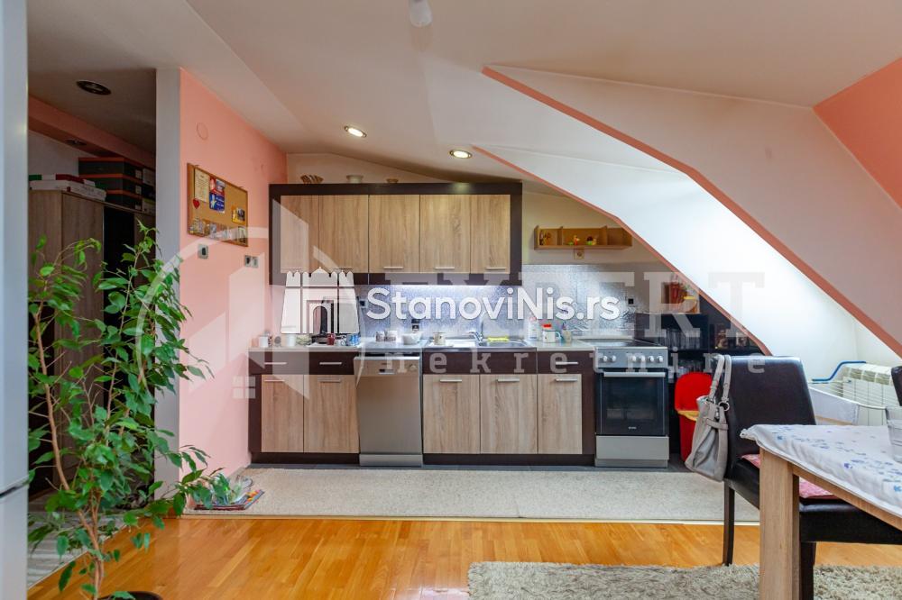 Slika 1 - Stan u zgradi, uknjižen, centralno grejanje, oglas ID p-06804