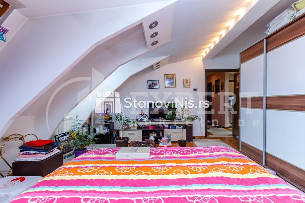 Slika 10 - Stan u zgradi, uknjižen, centralno grejanje, oglas ID p-06804