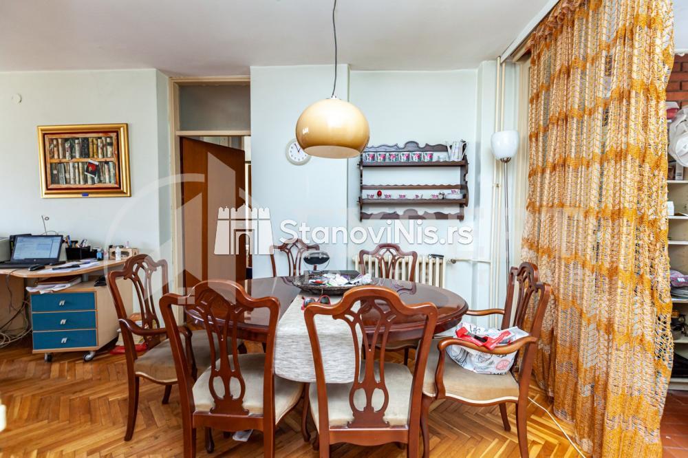 Slika 4 - Stan u zgradi, uknjižen, centralno grejanje, oglas ID p-06507