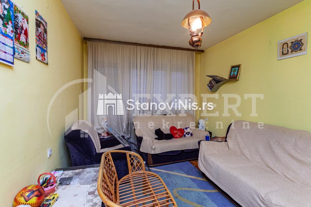 Slika 6 - Stan u zgradi, uknjižen, grejanje na struju, oglas ID p-06469