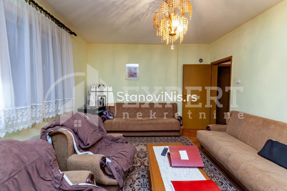 Slika 9 - Stan u zgradi, uknjižen, grejanje na struju, oglas ID p-06469