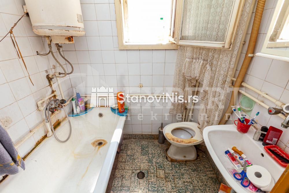 Slika 5 - Stan u zgradi, uknjižen, grejanje na struju, oglas ID p-06469
