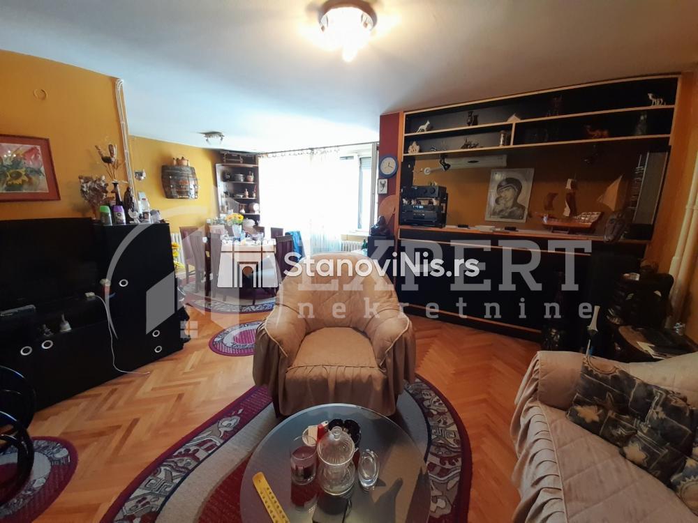 Slika 1 - Stan u zgradi, oglas ID p-06367