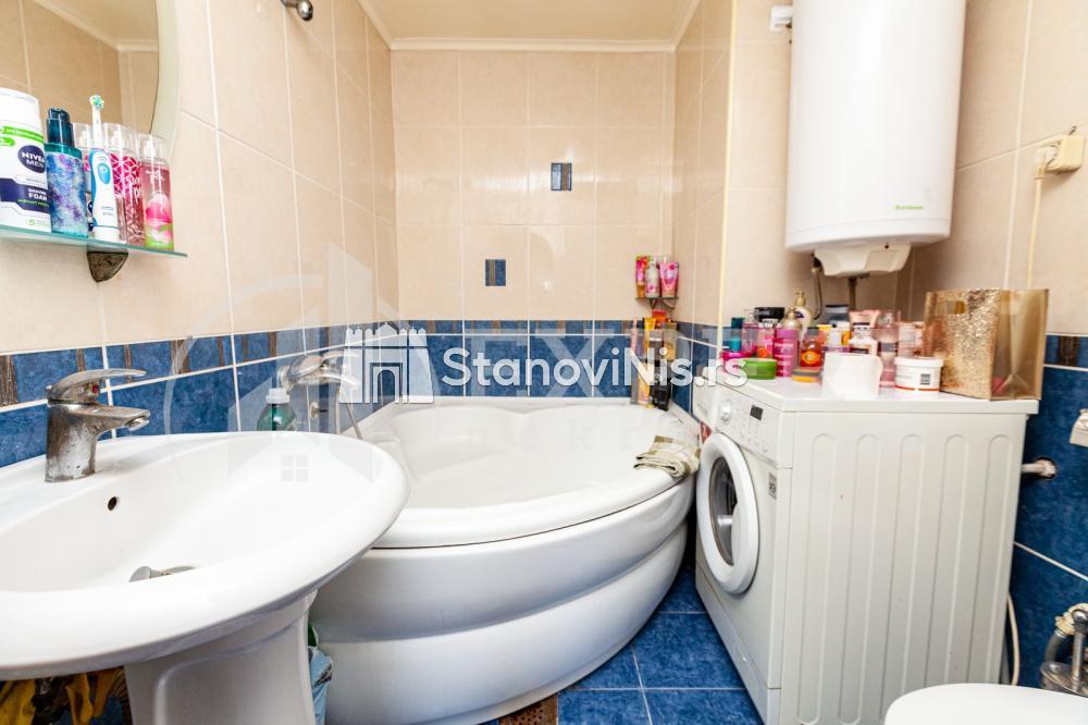 Slika 8 - Stan u zgradi, uknjižen, centralno grejanje, oglas ID p-06061