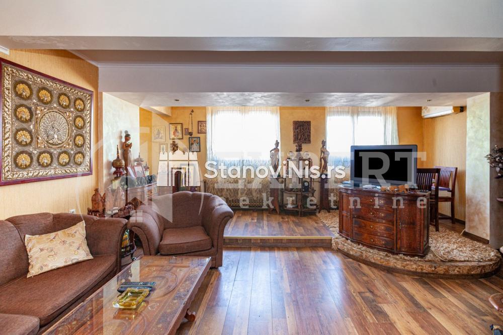 Slika 2 - Stan u zgradi, uknjižen, centralno grejanje, oglas ID p-06061