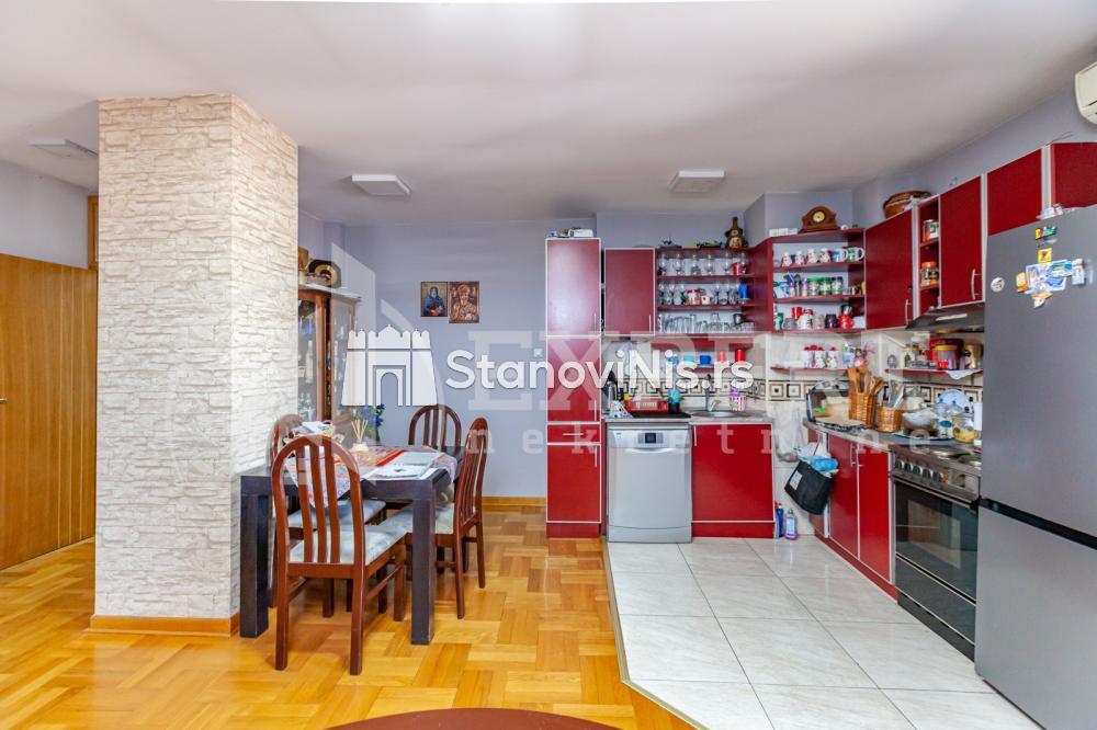Slika 6 - Stan u zgradi, novogradnja, uknjižen, centralno grejanje, oglas ID p-06096