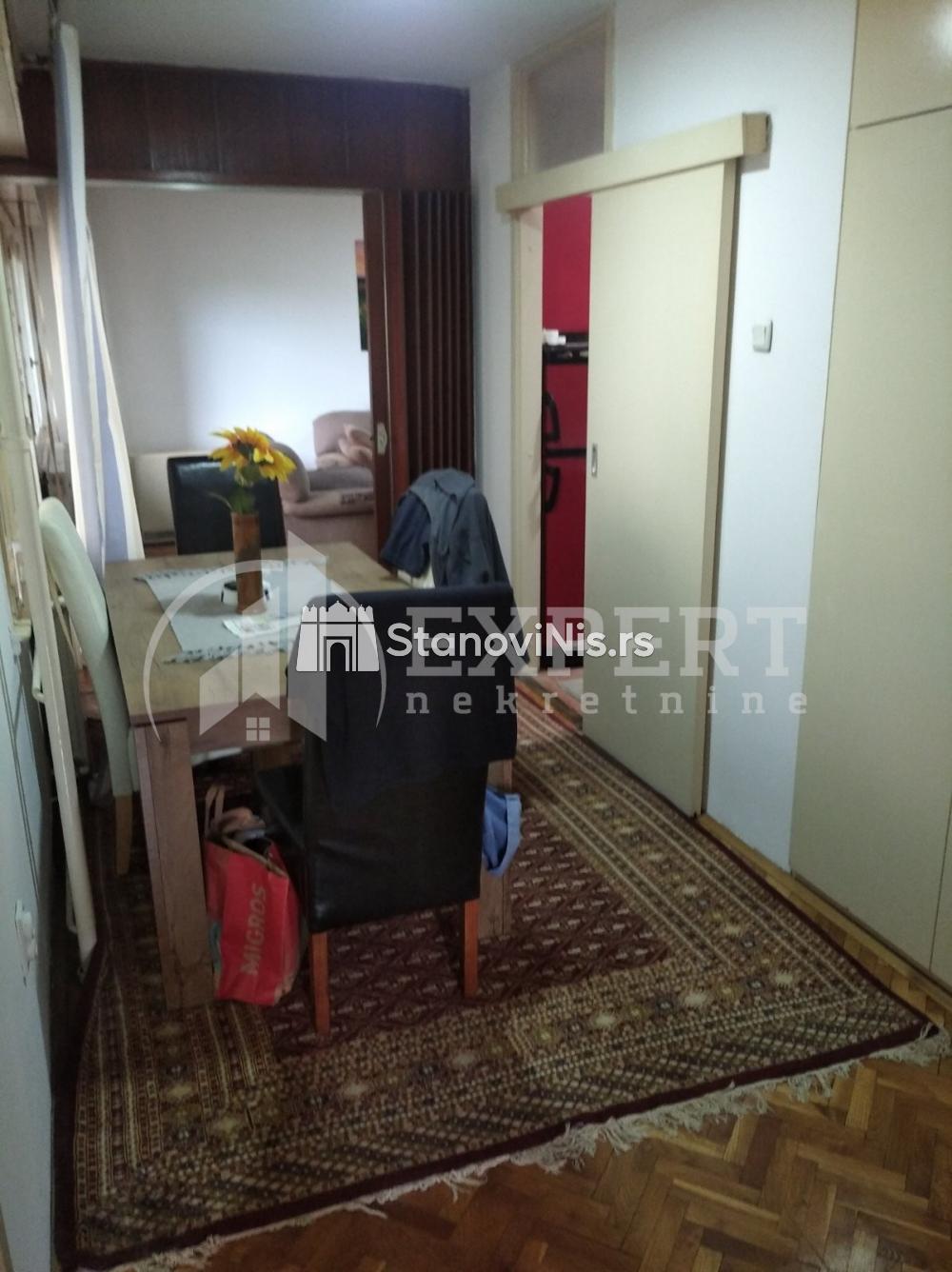 Slika 7 - Stan u zgradi, uknjižen, centralno grejanje, oglas ID p-05893