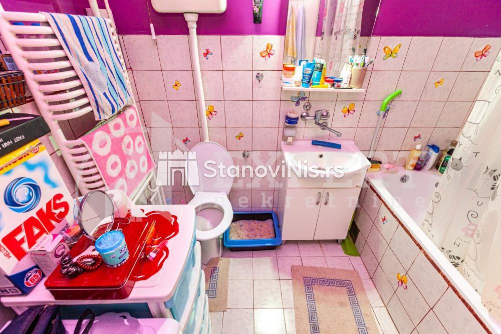 Slika 8 - Stan u zgradi, uknjižen, centralno grejanje, oglas ID p-05443