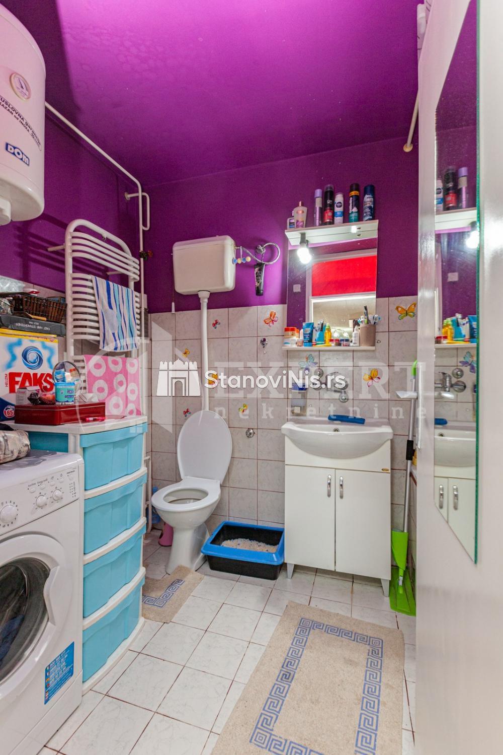 Slika 7 - Stan u zgradi, uknjižen, centralno grejanje, oglas ID p-05443