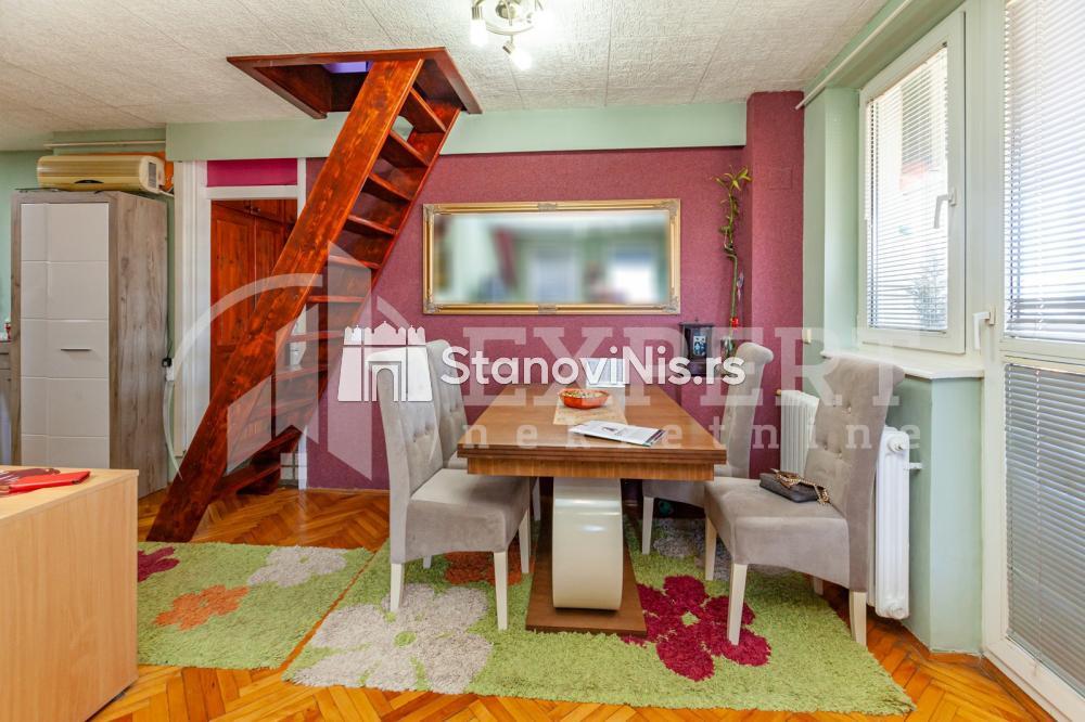 Slika 2 - Stan u zgradi, uknjižen, centralno grejanje, oglas ID p-05443