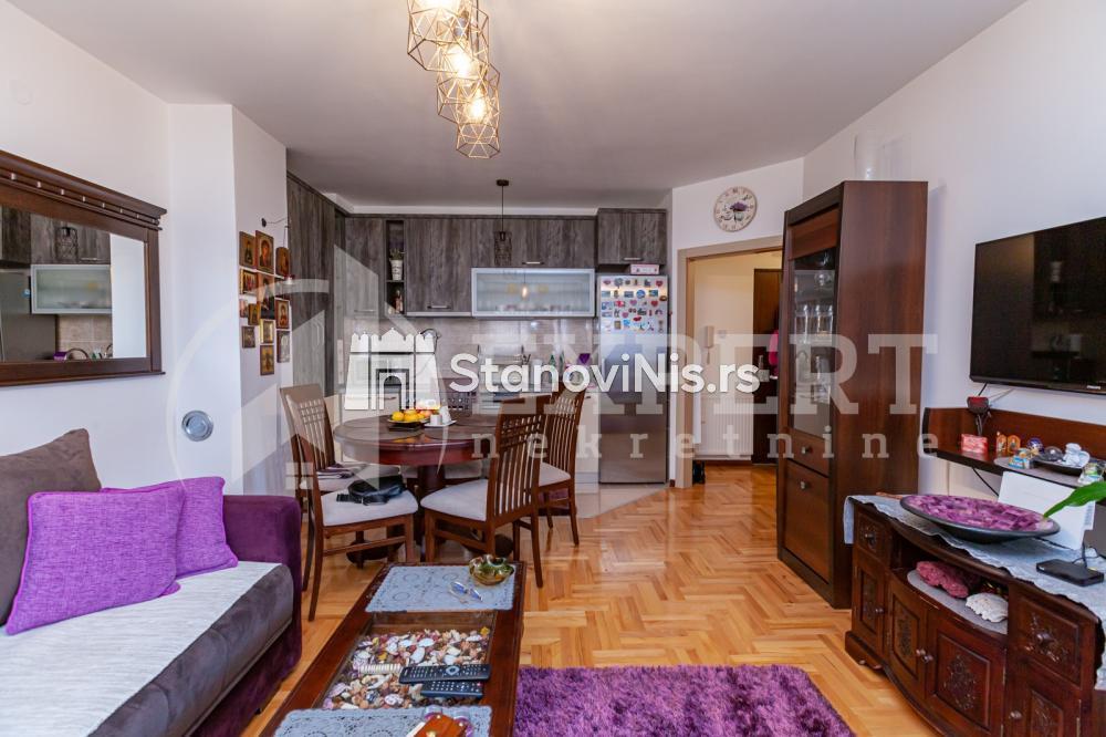 Glavna slika -Stan u zgradi, novogradnja, uknjižen, etažno grejanje, oglas ID p-05347