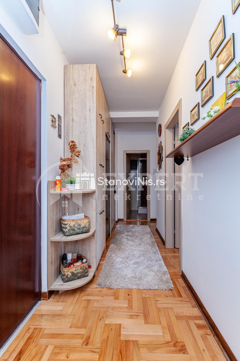 Slika 6 - Stan u zgradi, novogradnja, uknjižen, etažno grejanje, oglas ID p-05347