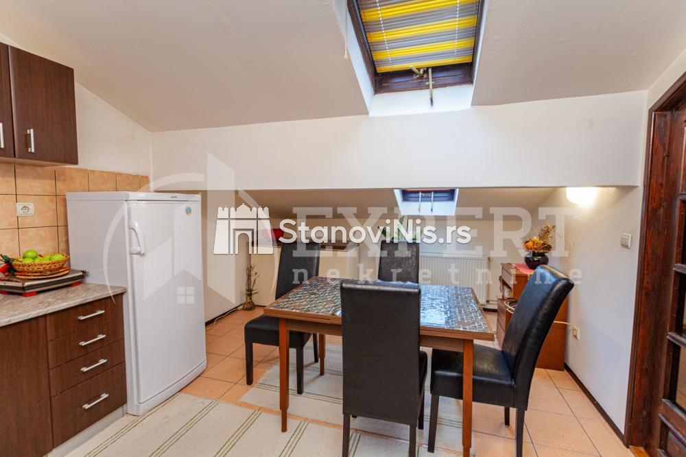 Slika 4 - Stan u zgradi, etažno grejanje, oglas ID p-04352