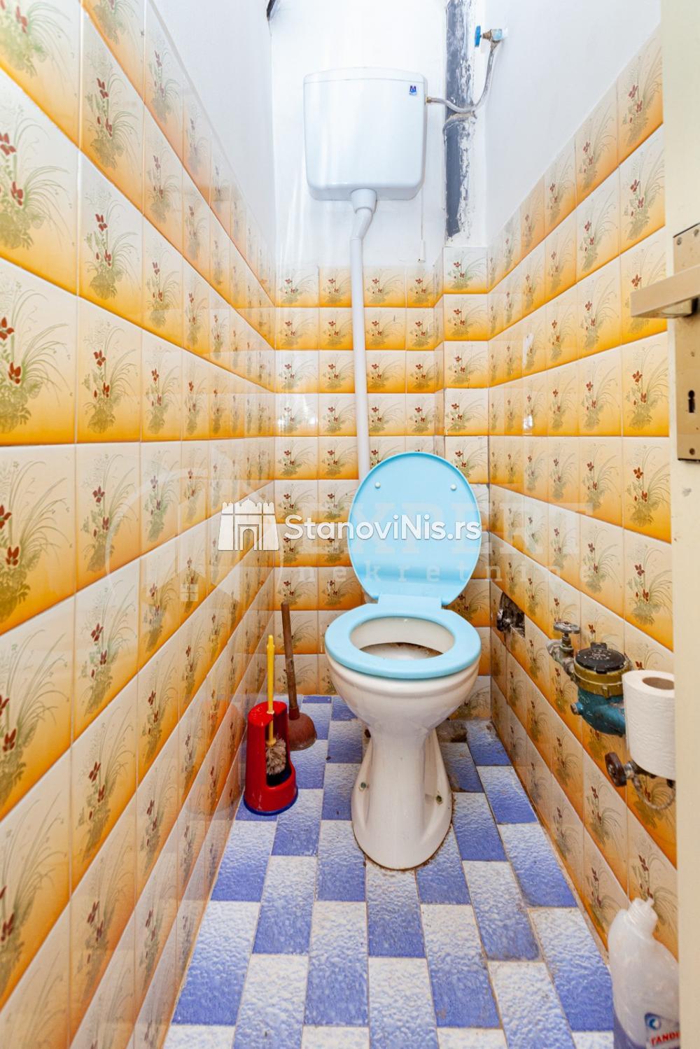 Slika 6 - Stan u zgradi, uknjižen, grejanje na struju, oglas ID p-04007