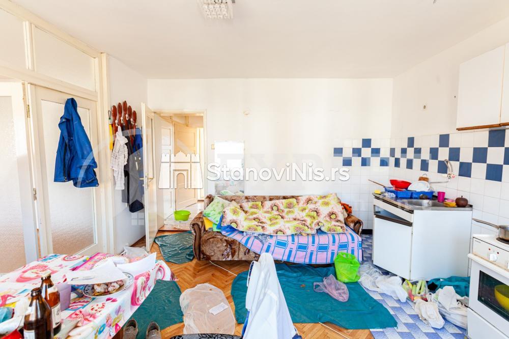 Slika 2 - Stan u zgradi, uknjižen, grejanje na struju, oglas ID p-04007