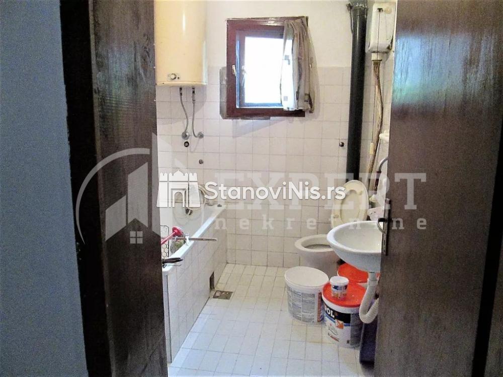 Slika 3 - Stan u zgradi, uknjižen, grejanje na struju, oglas ID p-03312