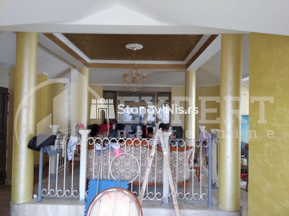 Slika 11 - Stan u zgradi, uknjižen, etažno grejanje, oglas ID p-01044