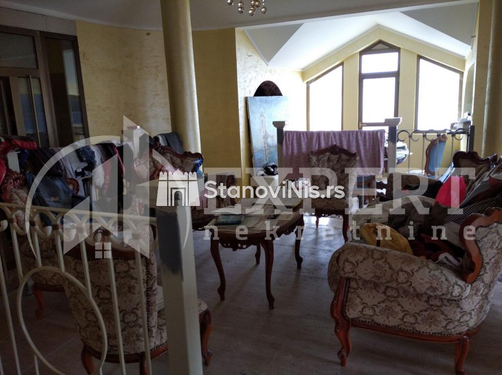 Slika 3 - Stan u zgradi, uknjižen, etažno grejanje, oglas ID p-01044