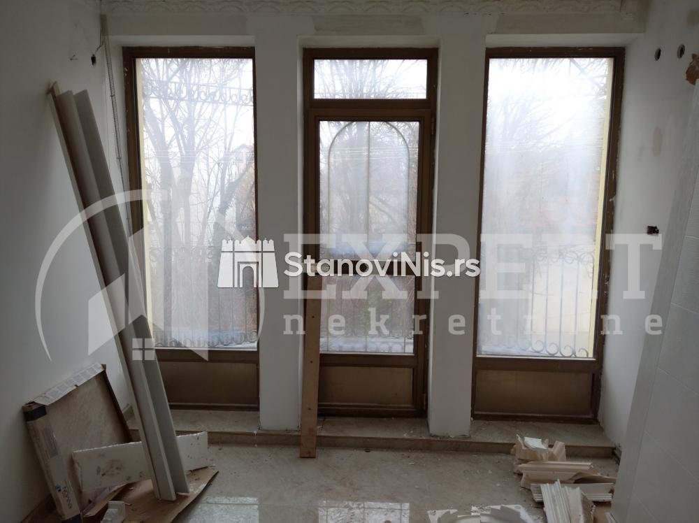 Slika 8 - Stan u zgradi, uknjižen, etažno grejanje, oglas ID p-01042