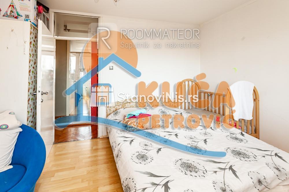 Slika 7 - Stan u zgradi, uknjižen, centralno grejanje, oglas ID p-09992