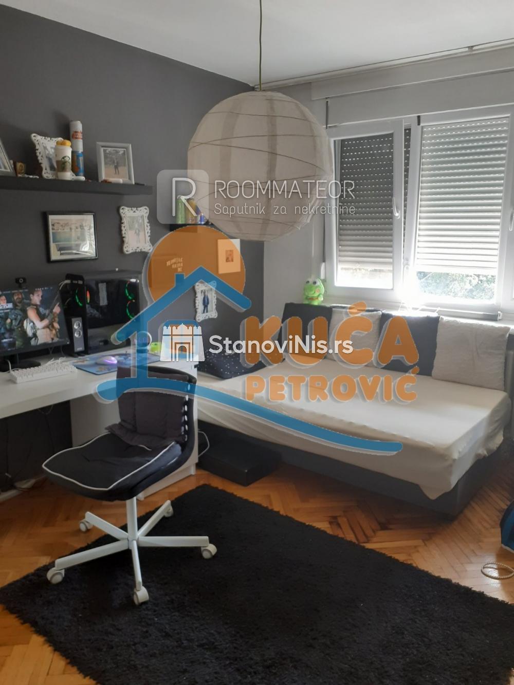 Slika 1 - Stan u zgradi, uknjižen, centralno grejanje, oglas ID p-08921