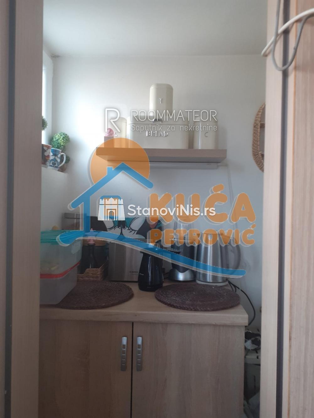 Slika 8 - Stan u zgradi, uknjižen, centralno grejanje, oglas ID p-08921