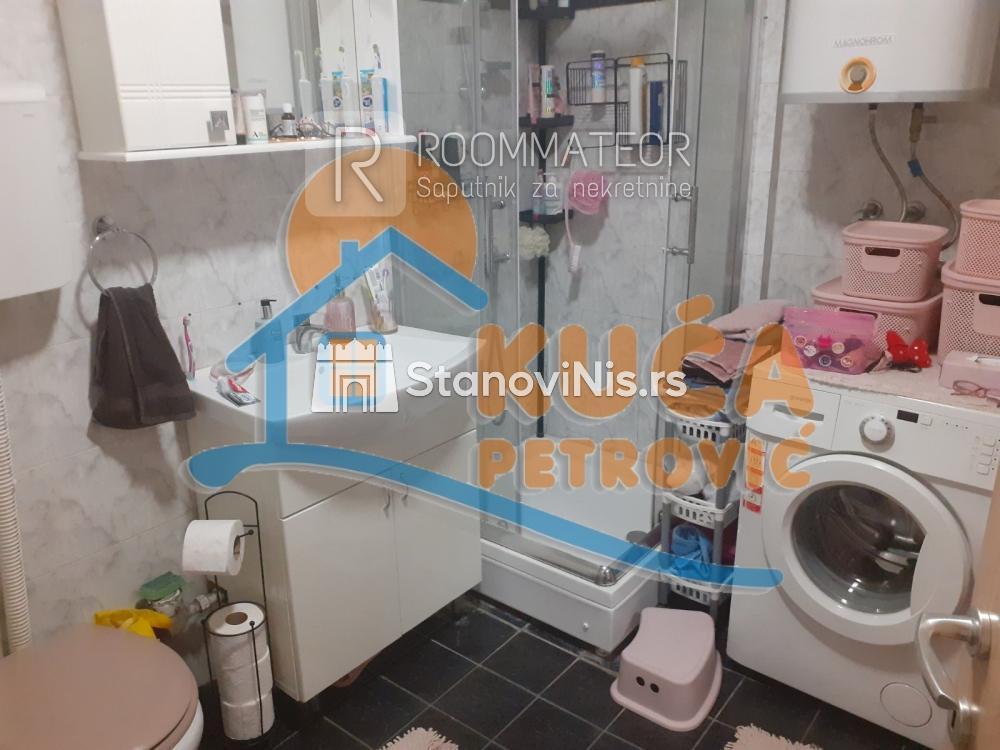 Slika 10 - Stan u zgradi, uknjižen, centralno grejanje, oglas ID p-08921