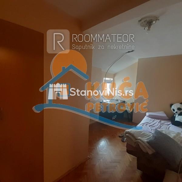 Slika 8 - Stan u zgradi, uknjižen, centralno grejanje, oglas ID p-08892