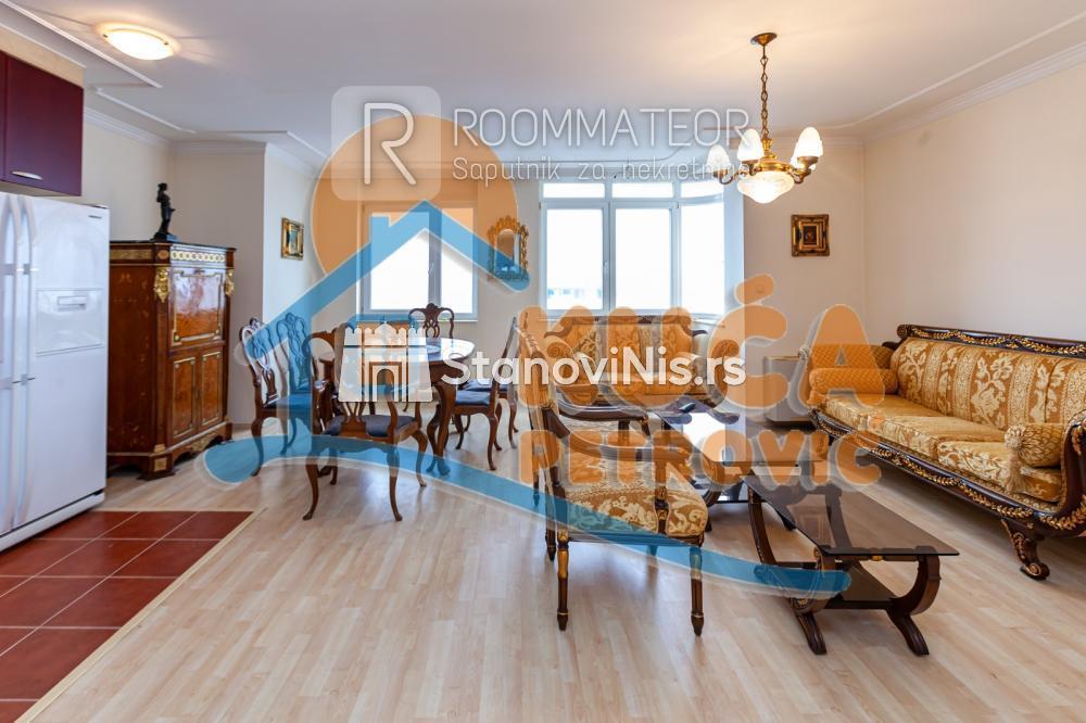 Glavna slika -Stan u zgradi, uknjižen, centralno grejanje, oglas ID p-08266