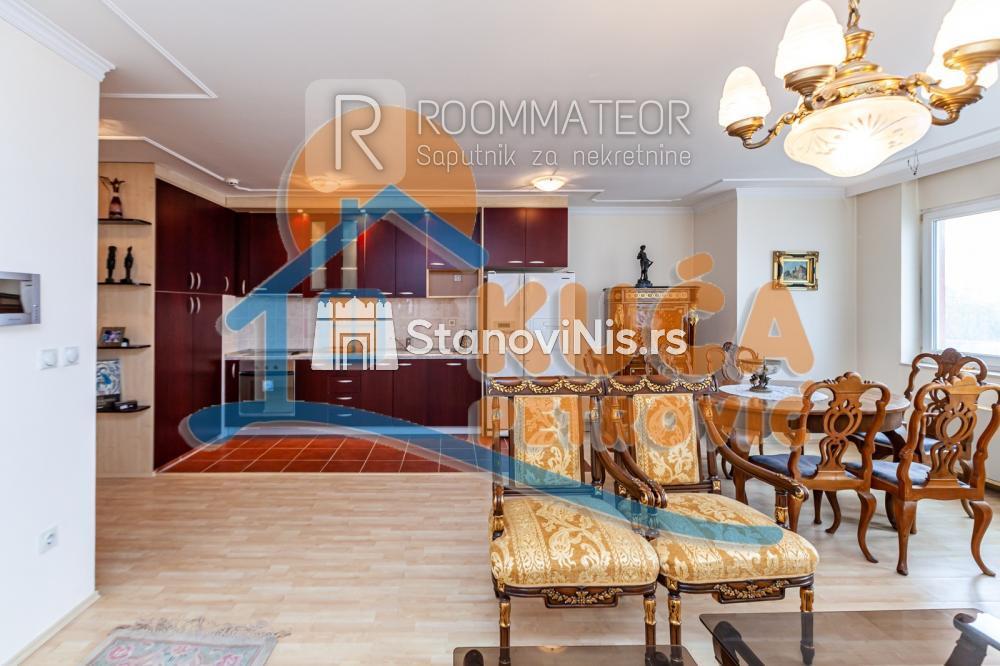 Slika 4 - Stan u zgradi, uknjižen, centralno grejanje, oglas ID p-08266