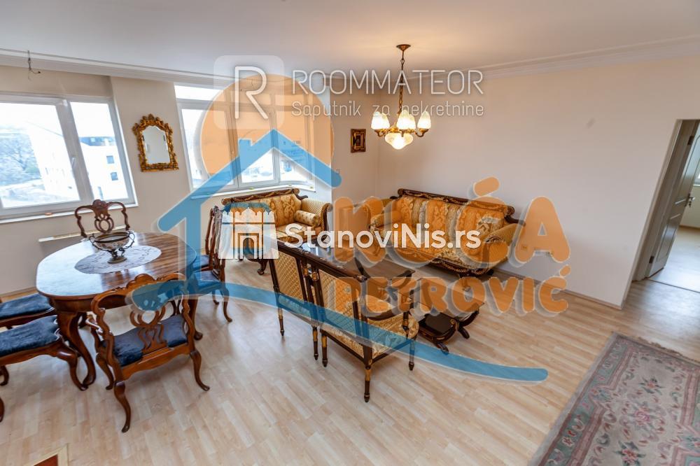 Slika 2 - Stan u zgradi, uknjižen, centralno grejanje, oglas ID p-08266