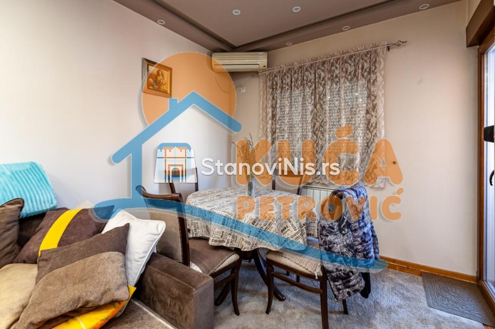 Slika 3 - Stan u zgradi, novogradnja, uknjižen, centralno grejanje, oglas ID p-07942