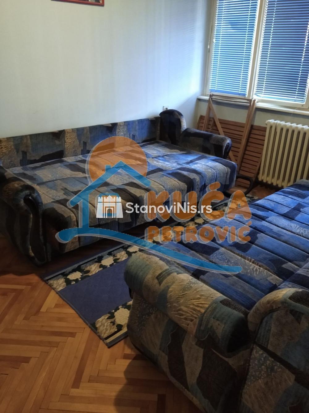 Glavna slika -Stan u zgradi, uknjižen, centralno grejanje, oglas ID p-07907