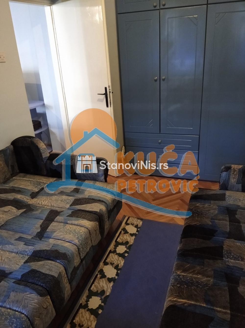 Slika 2 - Stan u zgradi, uknjižen, centralno grejanje, oglas ID p-07907