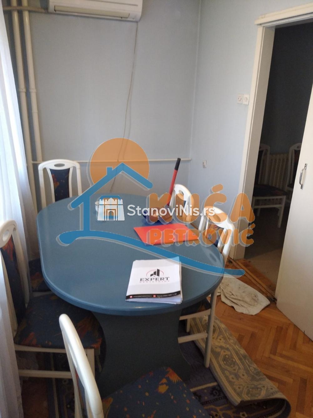 Slika 7 - Stan u zgradi, uknjižen, centralno grejanje, oglas ID p-07907