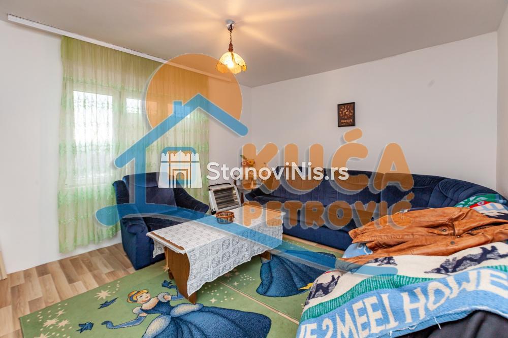 Slika 6 - Stan u zgradi, grejanje na struju, oglas ID p-07778