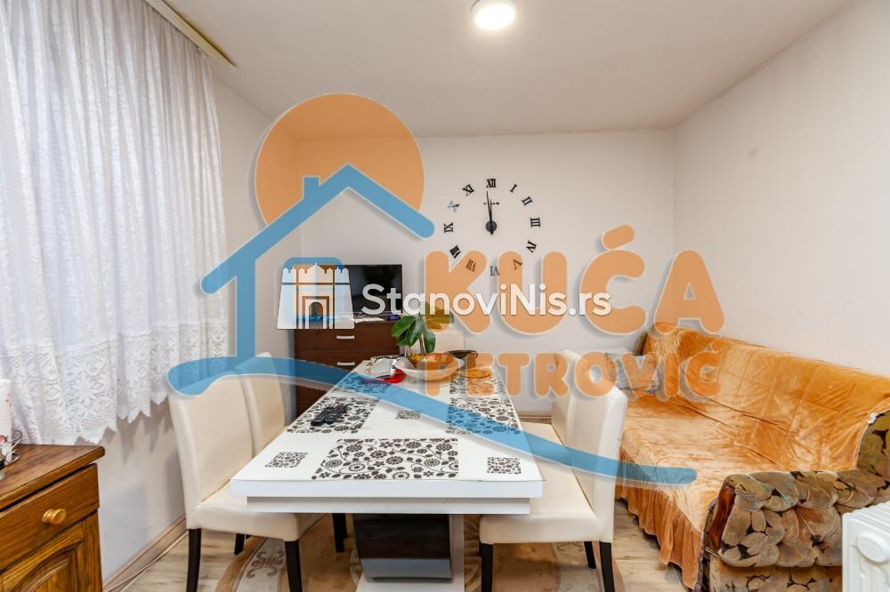 Slika 4 - Stan u zgradi, grejanje na struju, oglas ID p-07778