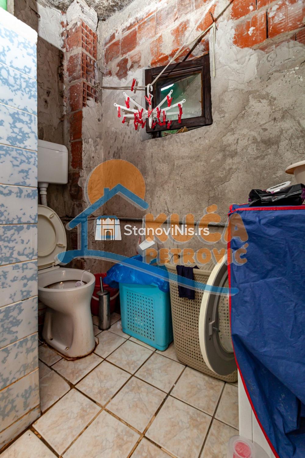 Slika 3 - Stan u zgradi, grejanje na struju, oglas ID p-07778