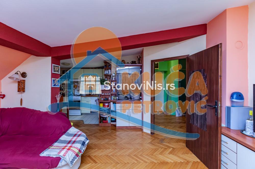 Slika 3 - Stan u zgradi, uknjižen, grejanje na struju, oglas ID p-07561